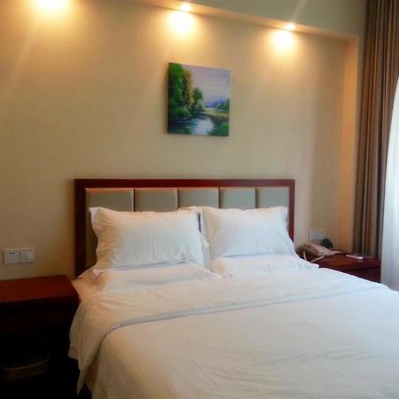 Ji Hotel Шанхай Экстерьер фото